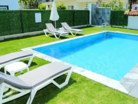 Mugla Dalanda Rent 4 1 Jacuzzi Dreibettzimmer Villa