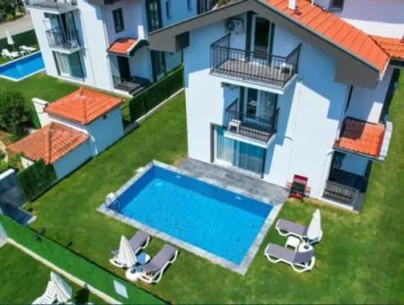 Mugla Dalanda Rent 4 1 Jacuzzi Dreibettzimmer Villa