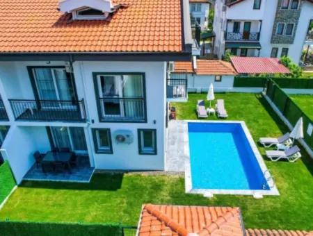 Mugla Dalanda Rent 4 1 Jacuzzi Dreibettzimmer Villa